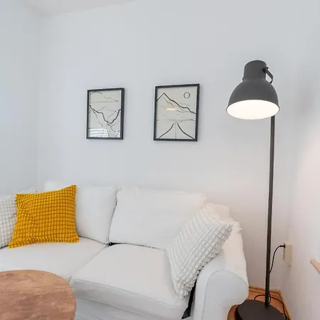 아파트 Zentrale Grosszuegige Penthousewohnung Fuer 8 Personen