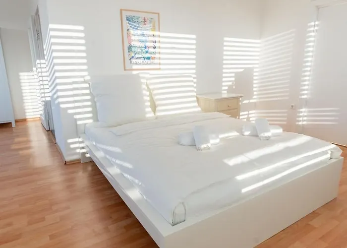 Apartmán Zentrale Grosszuegige Penthousewohnung Fuer 8 Personen *