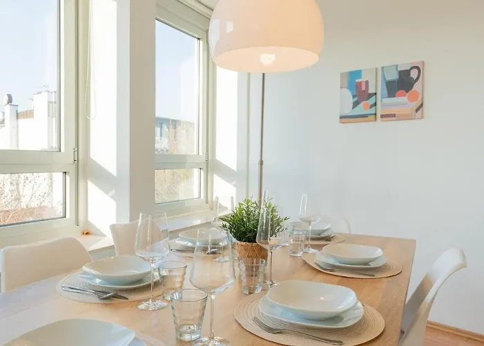 Zentrale Grosszuegige Penthousewohnung Fuer 8 Personen 公寓 不莱梅